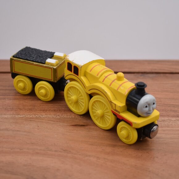 Molly Engine w/ Tender GUC 2003 Thomas & Friends Wooden Railway Tank Train - Picture 1 of 10